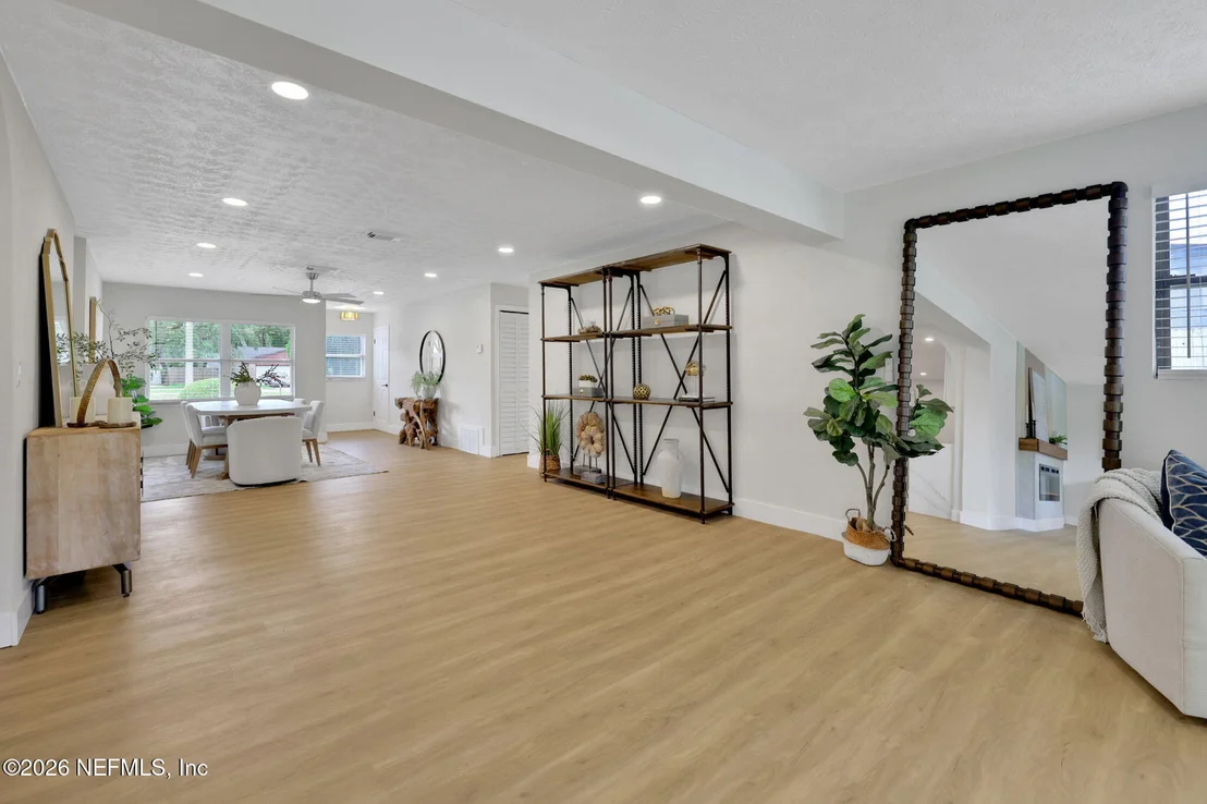 Photo of 509 PENMAN Road