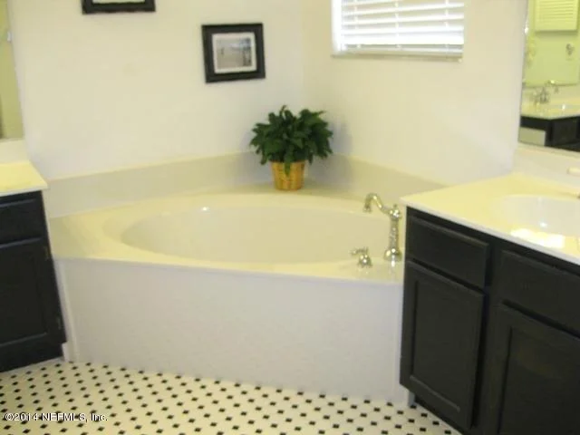 Photo of 1072 LARKSPUR Loop