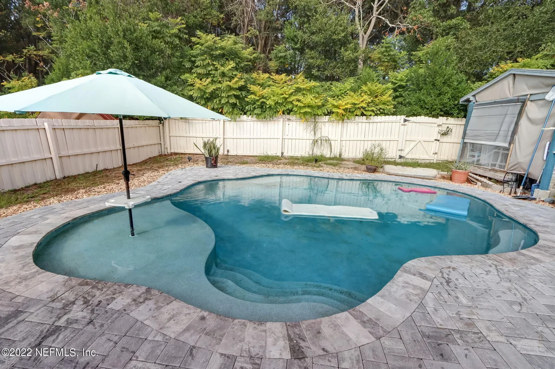 Photo of 10515 JOLYNN Road