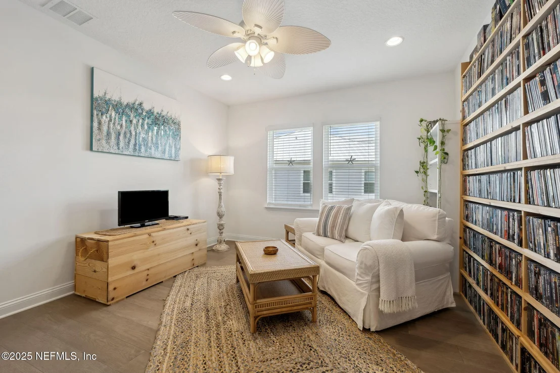 Photo of 560 RUM RUNNER Way