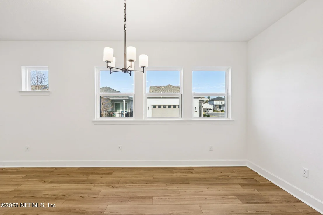 Photo of 17 JAMESTOWN Court