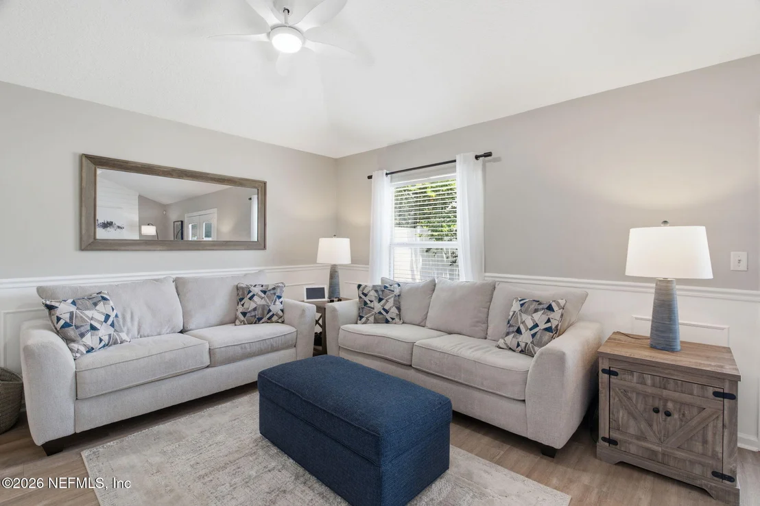 Photo of 920 OAK ARBOR Circle