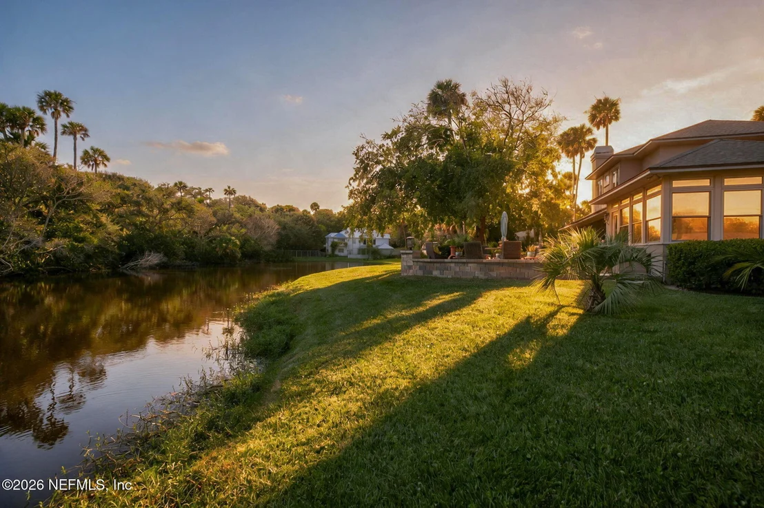 Photo of 2206 LAUGHING GULL Circle