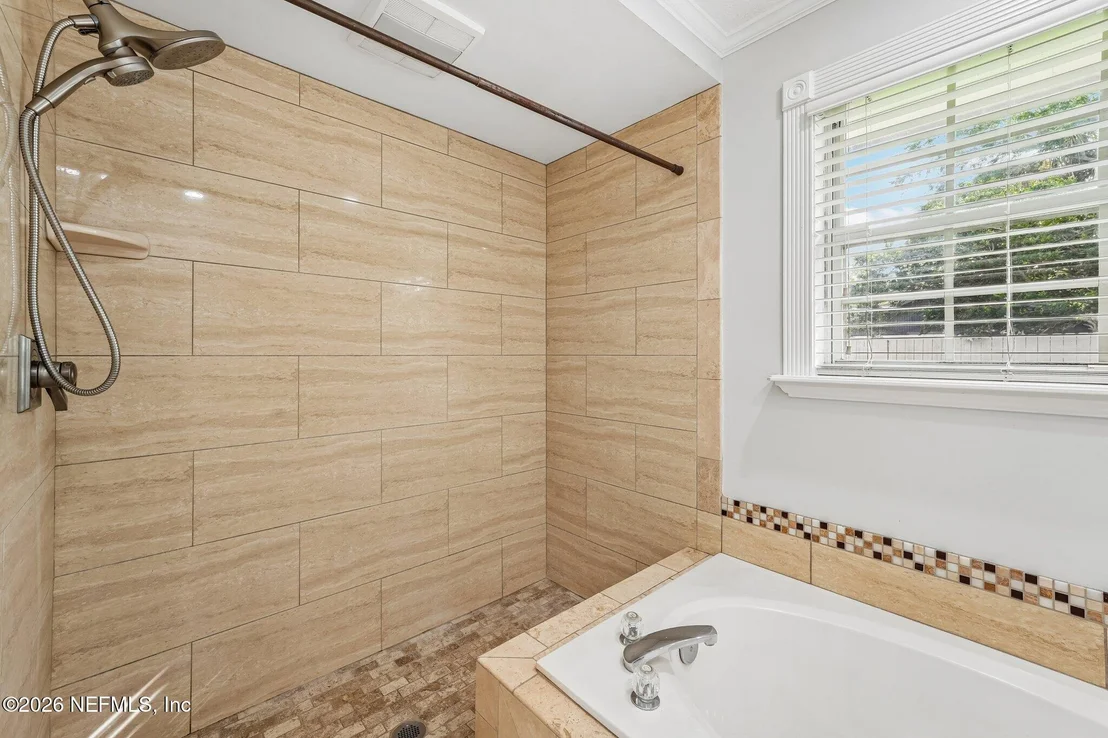 Photo of 1607 SHEFFIELD Place