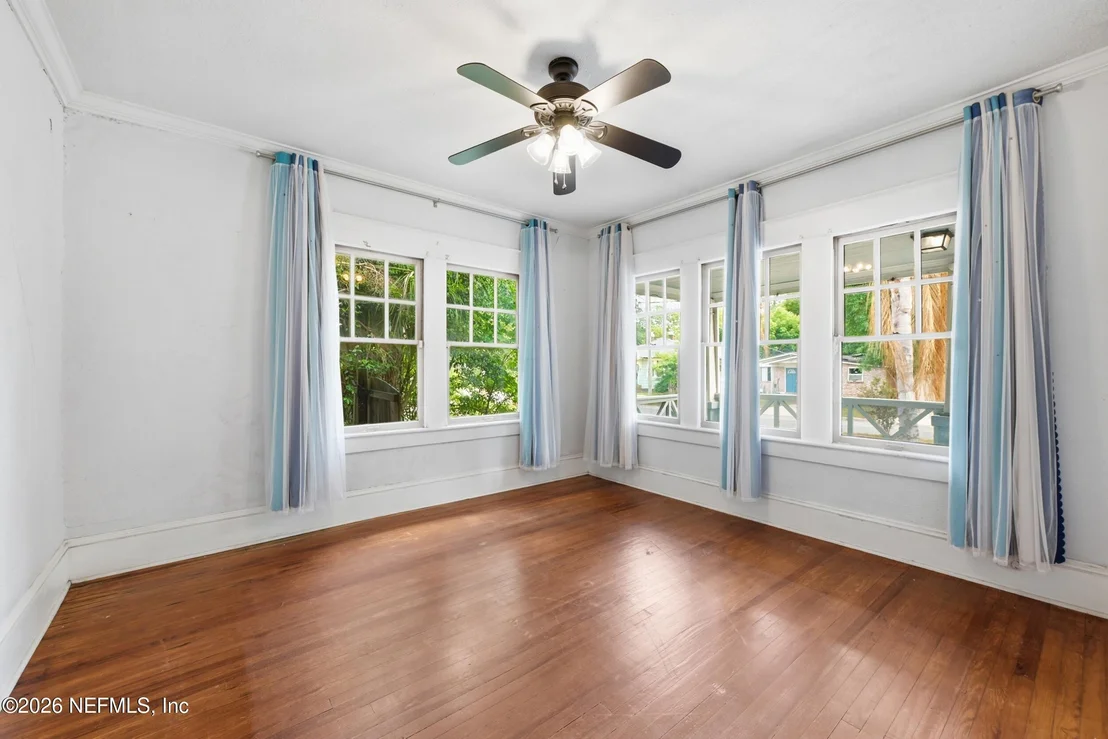 Photo of 3545 COLLEGE Place