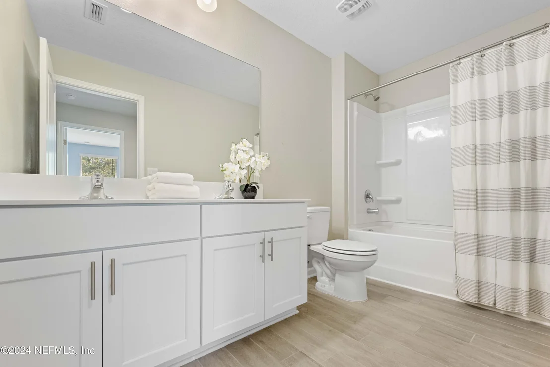 Photo of 65985 EDGEWATER Drive