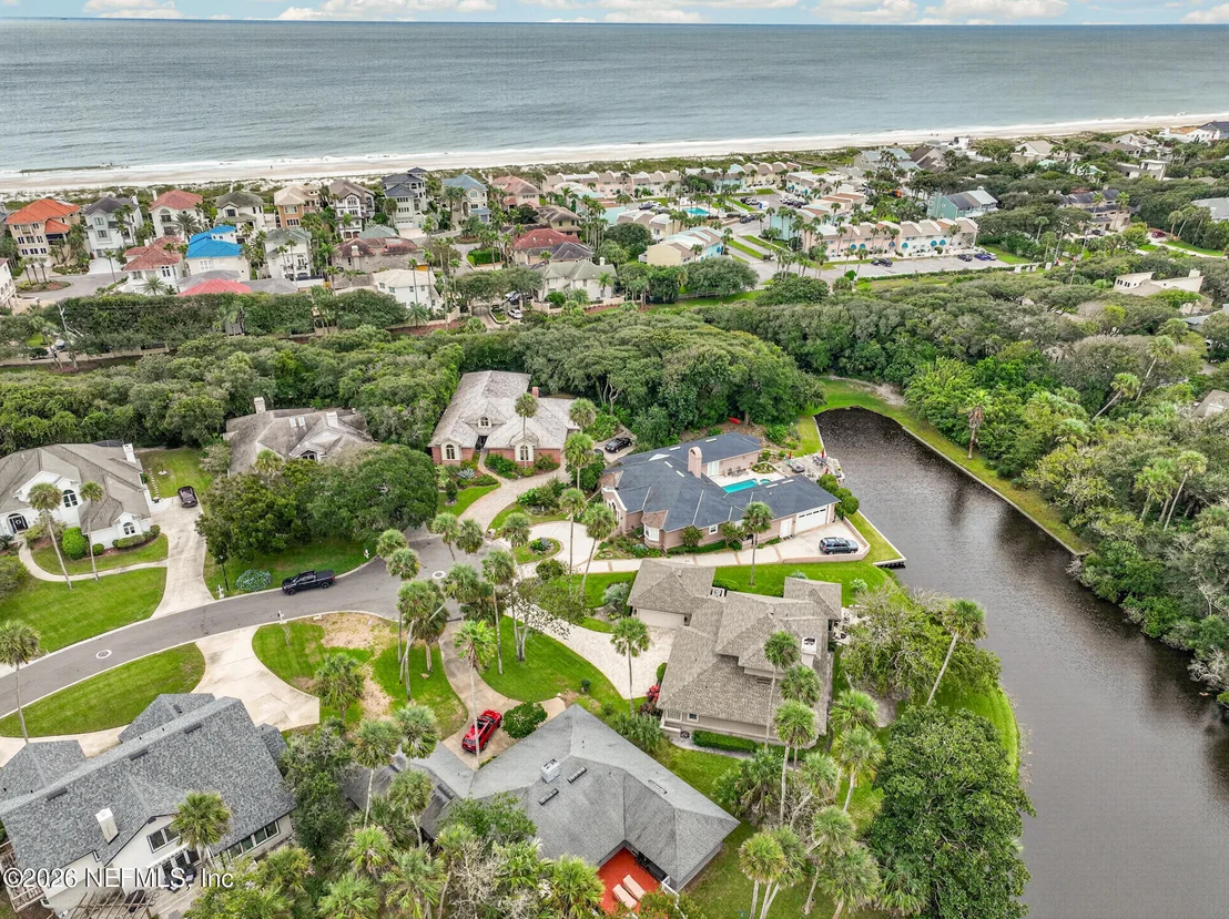 Photo of 2206 LAUGHING GULL Circle