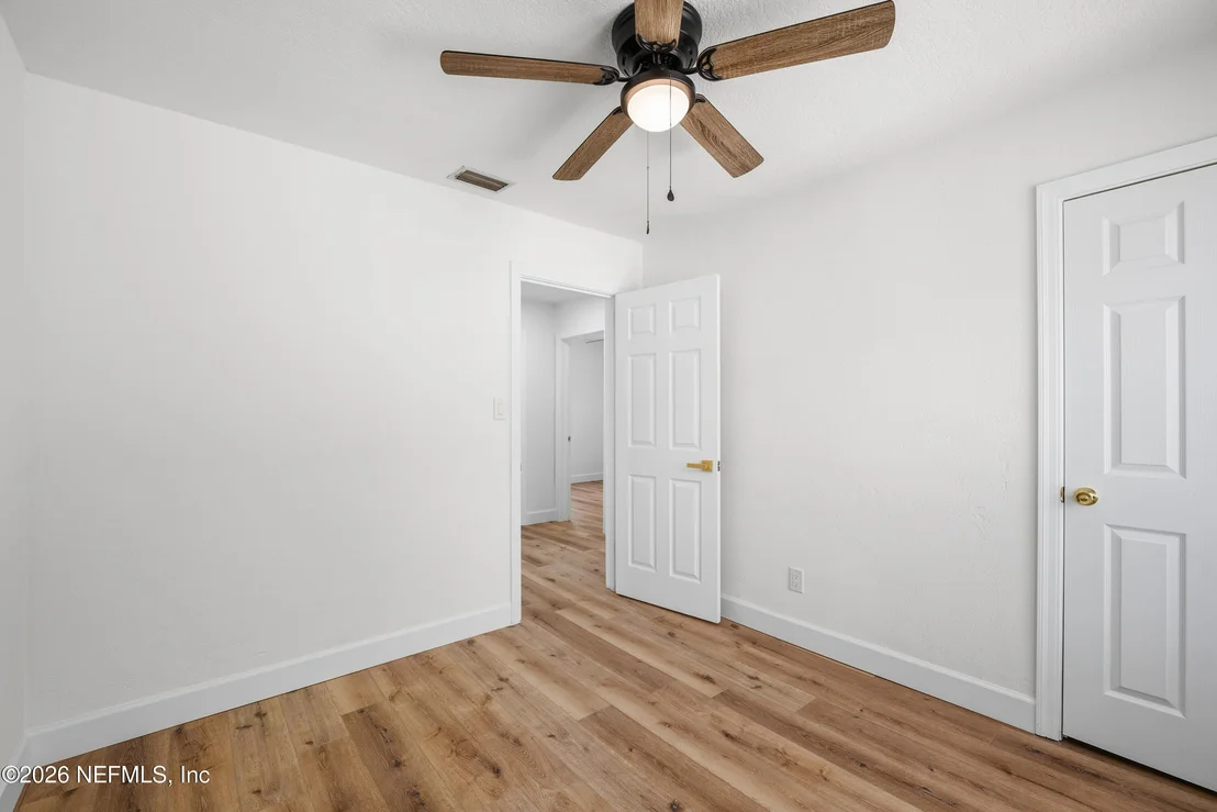 Photo of 4560 CRESCENT Street