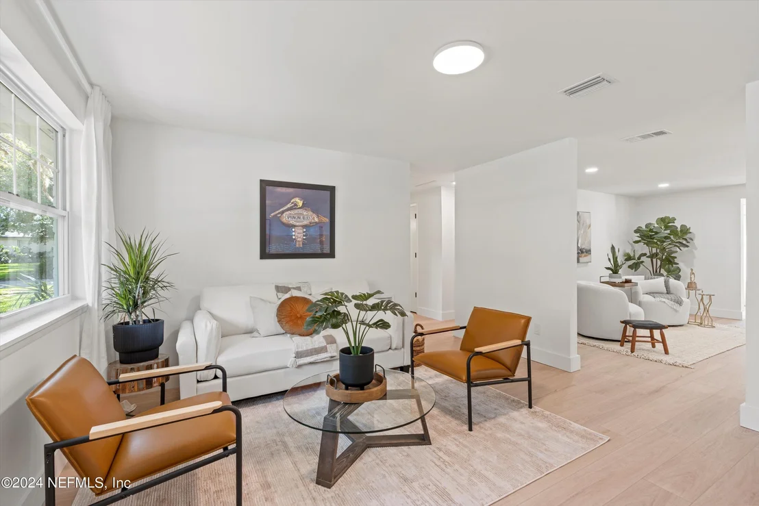 Photo of 1410 CONSTITUTION Place