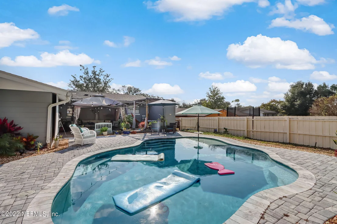 Photo of 10515 JOLYNN Road
