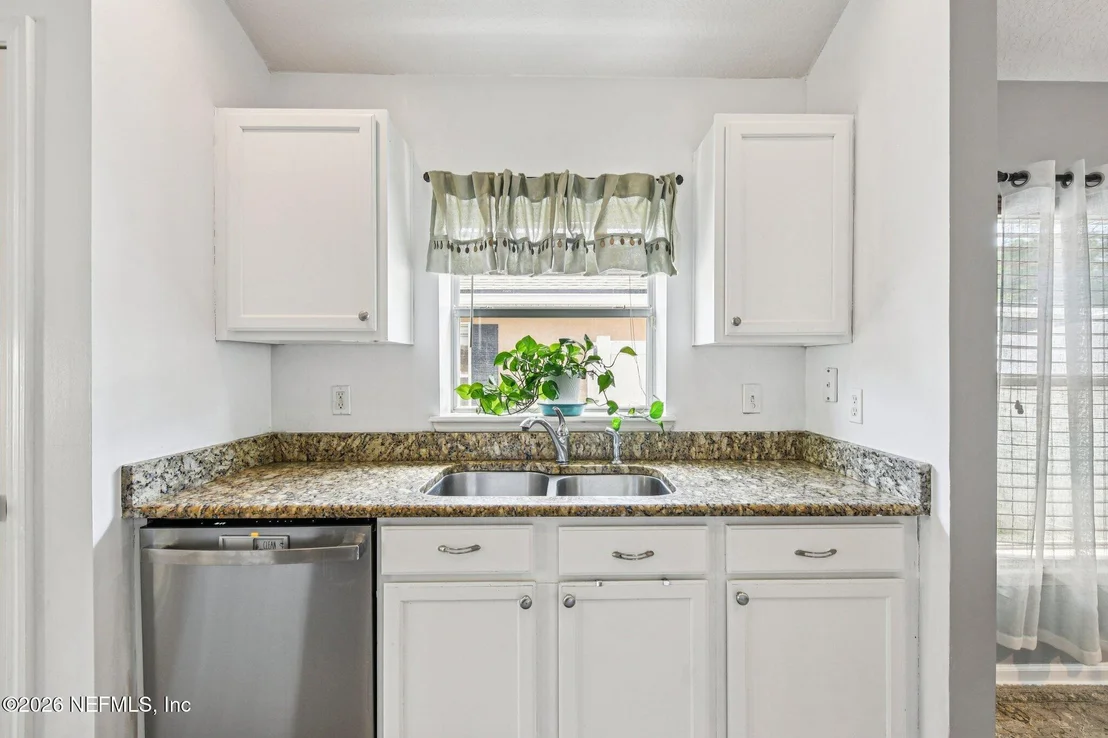 Photo of 1008 OAK ARBOR Circle