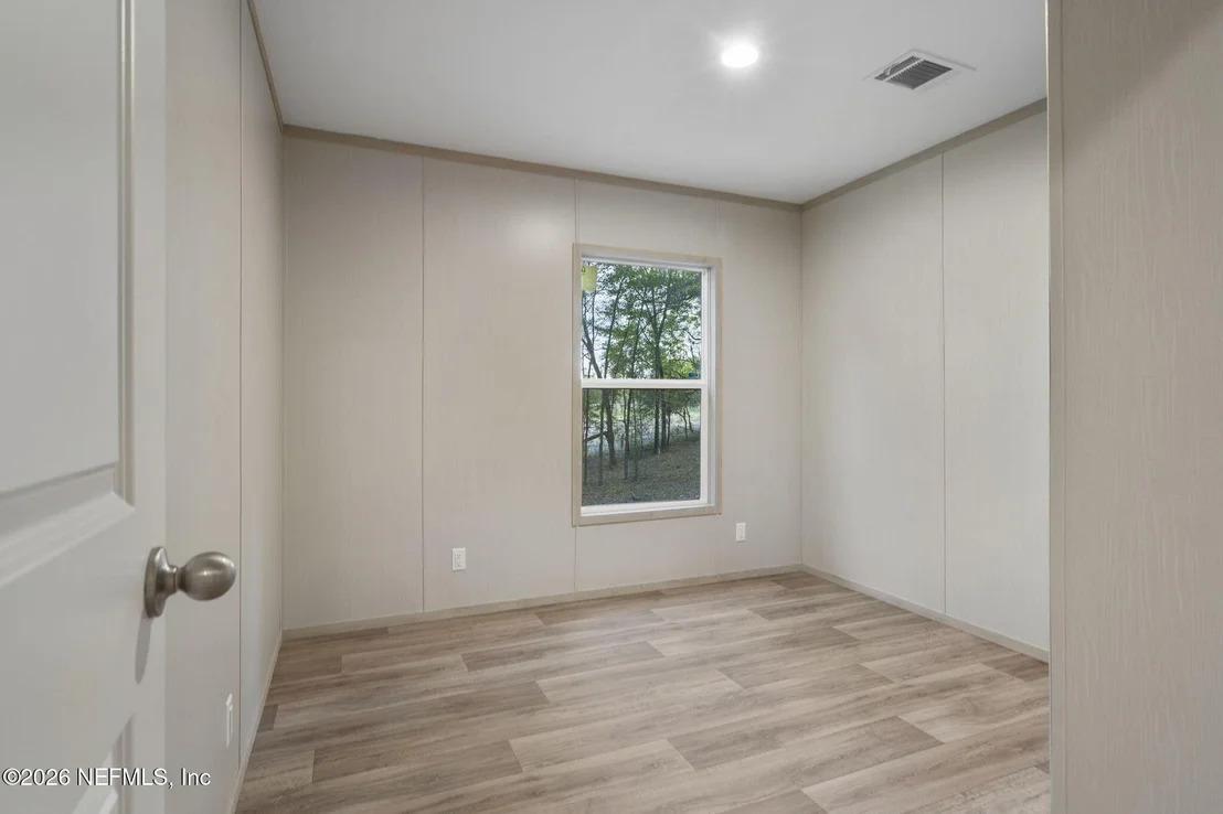 Photo of 6109 CENTER Circle