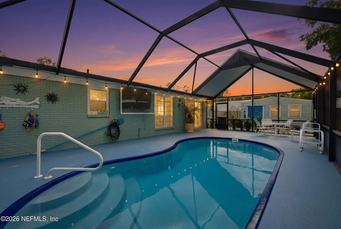 Photo of 276 HARBOR Drive