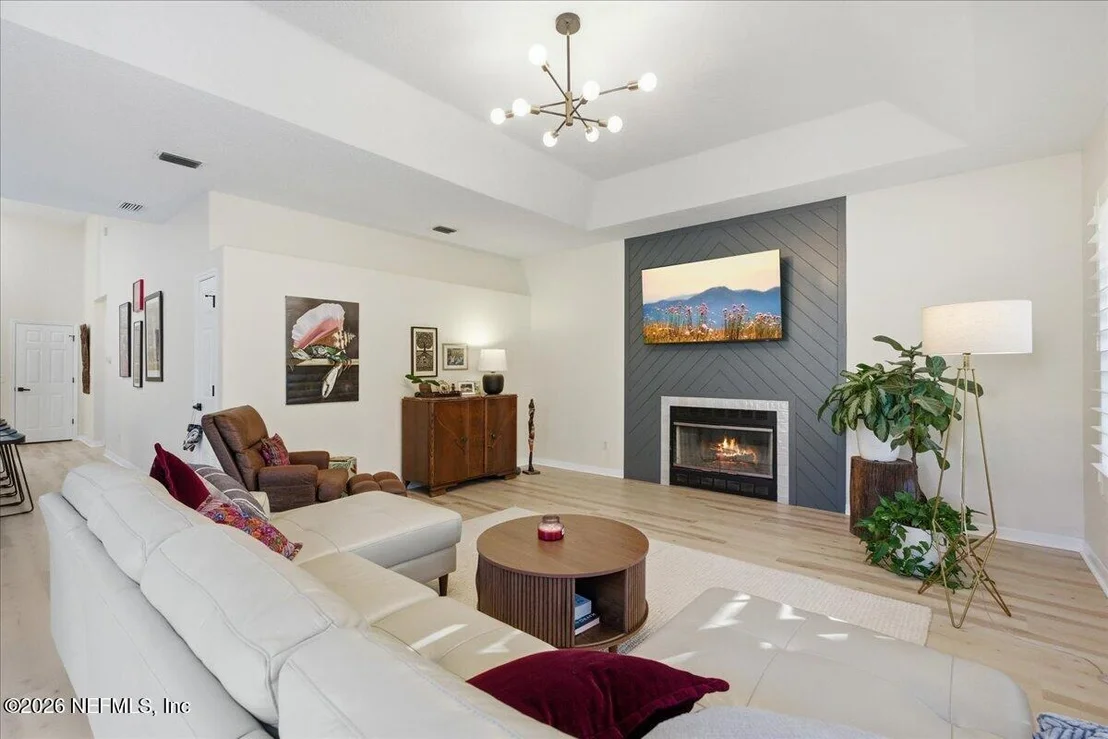 Photo of 735 CHARMWOOD Drive