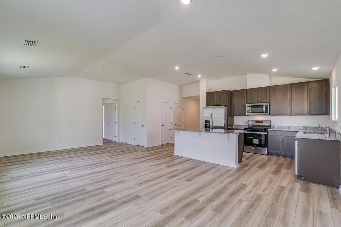 Photo of 11118 SPRING MEADOWS Road