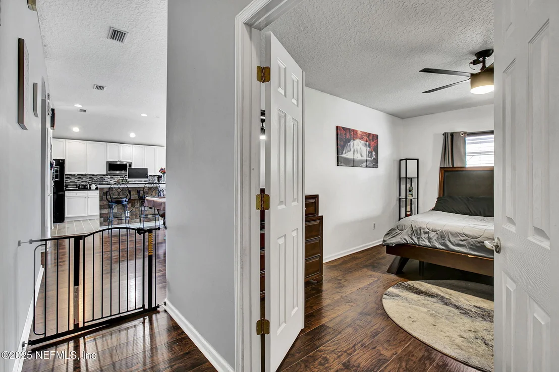 Photo of 1709 WINDOVER Place