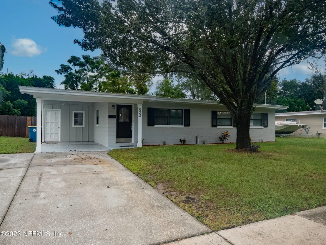 Photo of 8605 MATHONIA Avenue