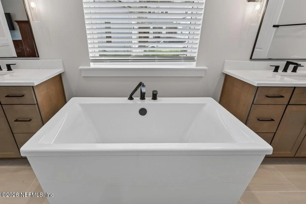 Photo of 329 SAPLING Terrace
