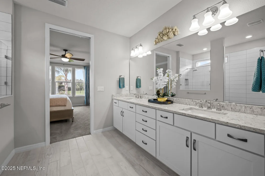 Photo of 10737 TOWN VIEW Drive
