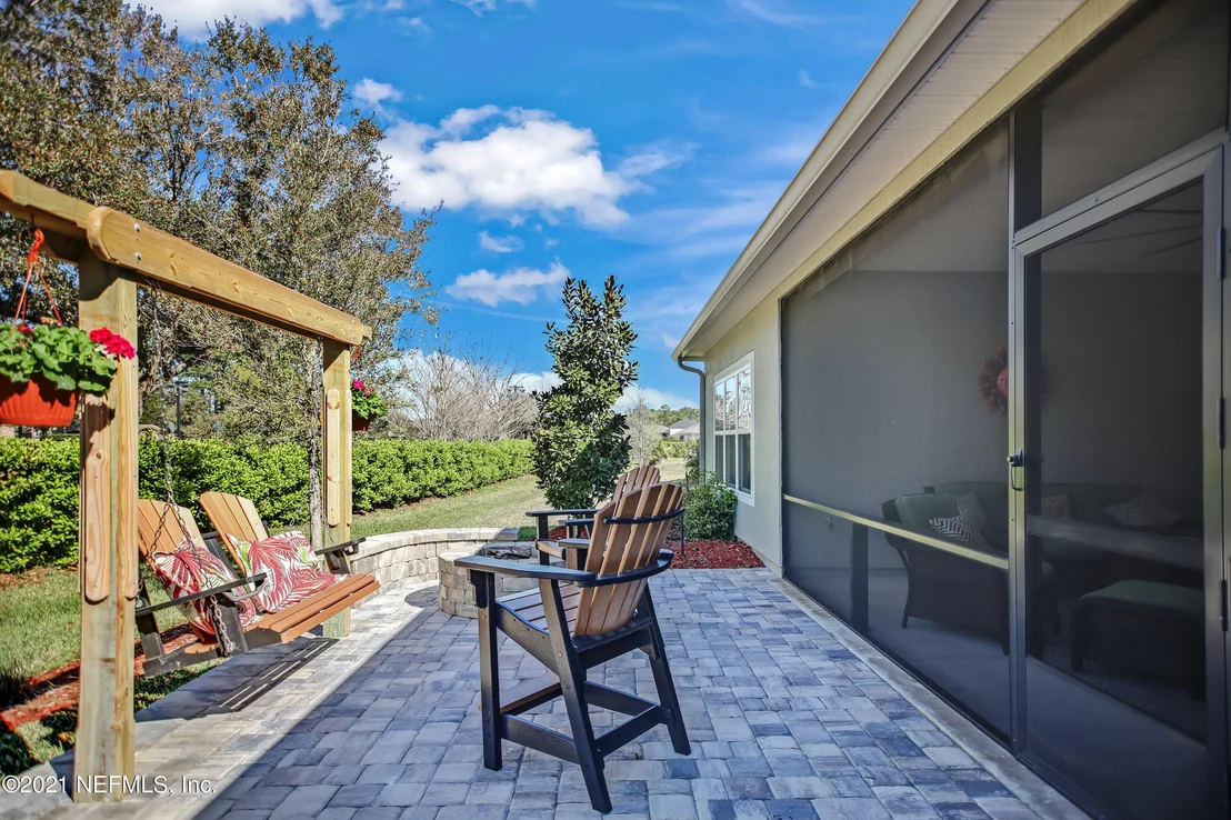 Photo of 19 GREENVIEW Lane