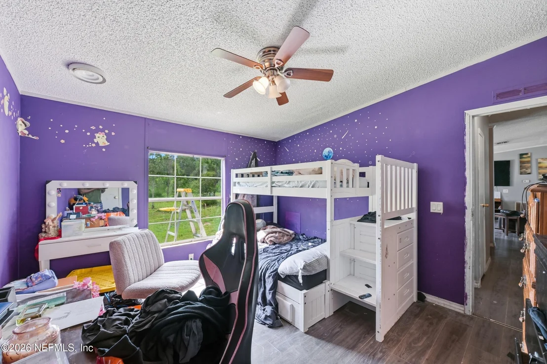 Photo of 85 CURRANT Avenue