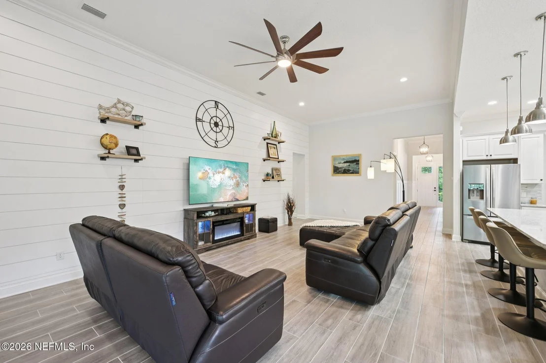Photo of 418 FRESHWATER Drive