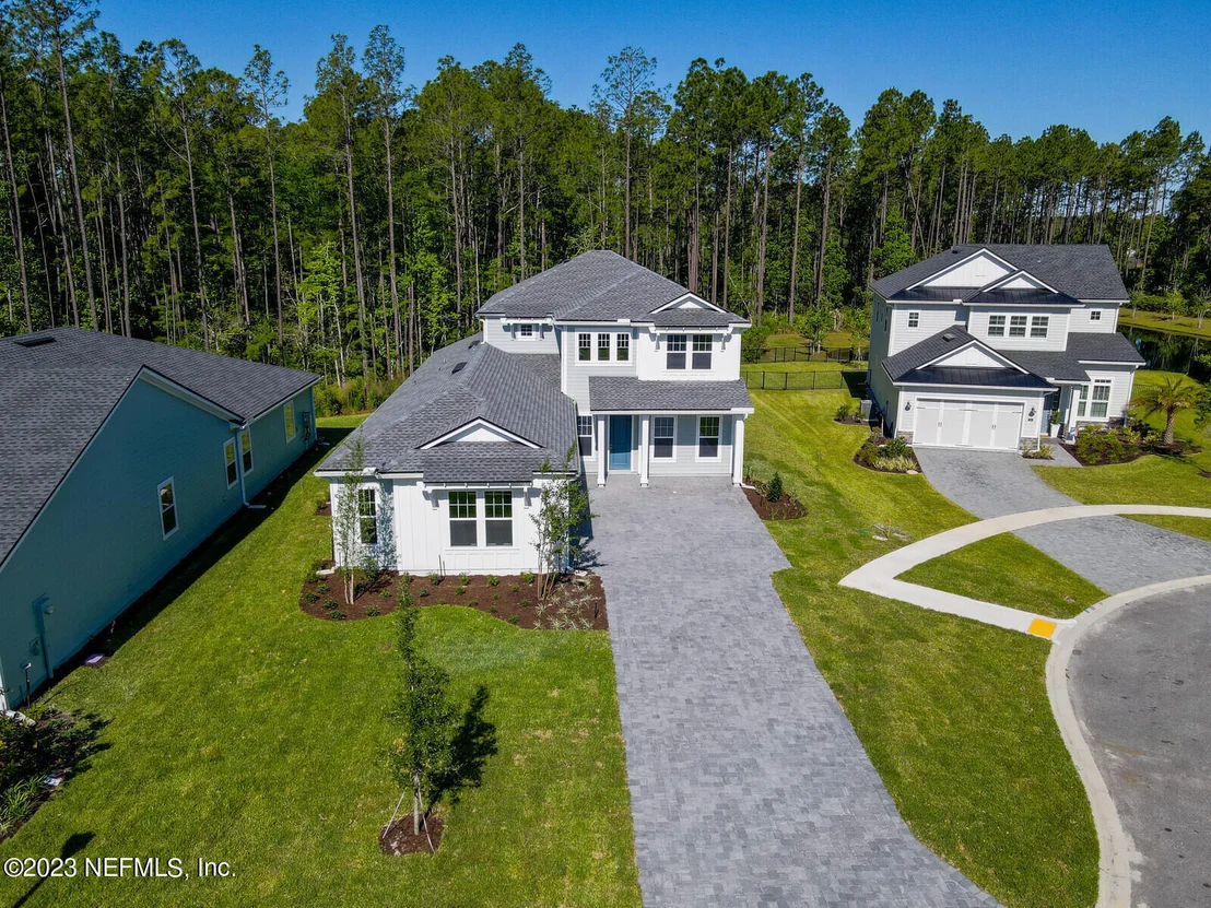 Photo of 557 PINE HAVEN Drive