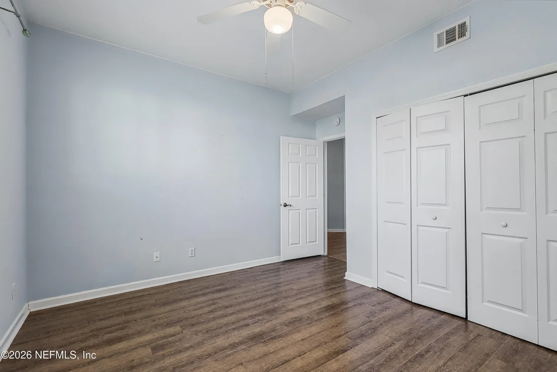 Photo of 910 PINE VALLEY Place