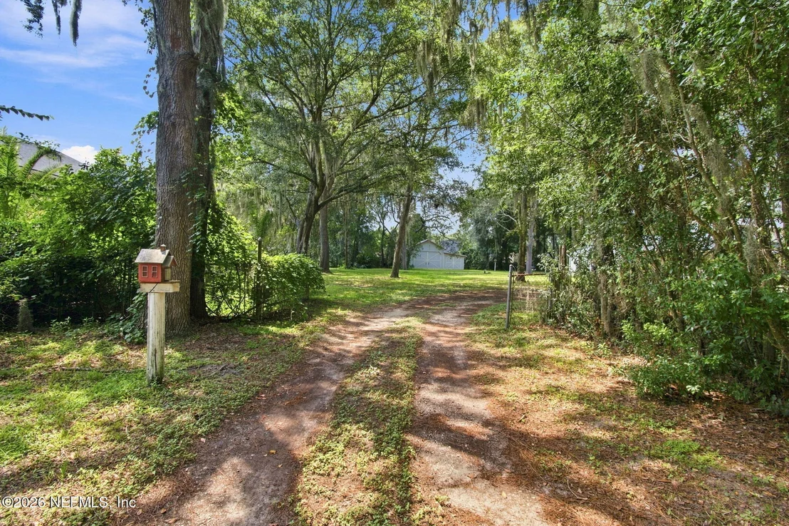 Photo of 1478 GATELY Road
