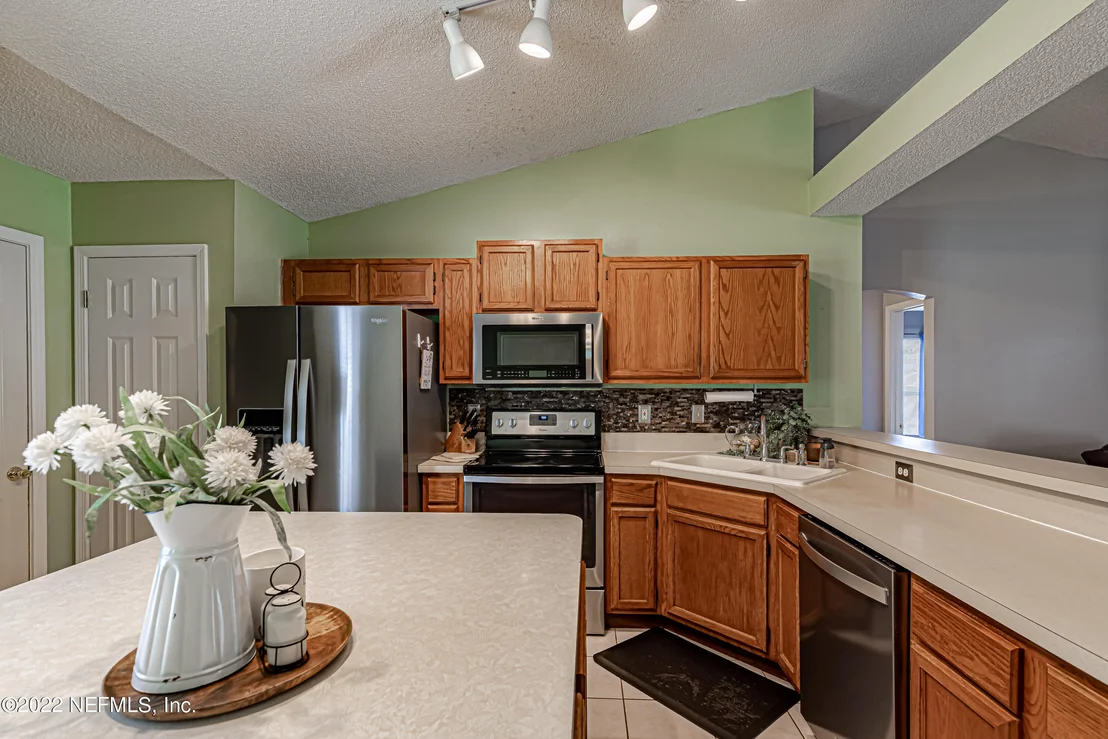 Photo of 1630 FARM WAY Way