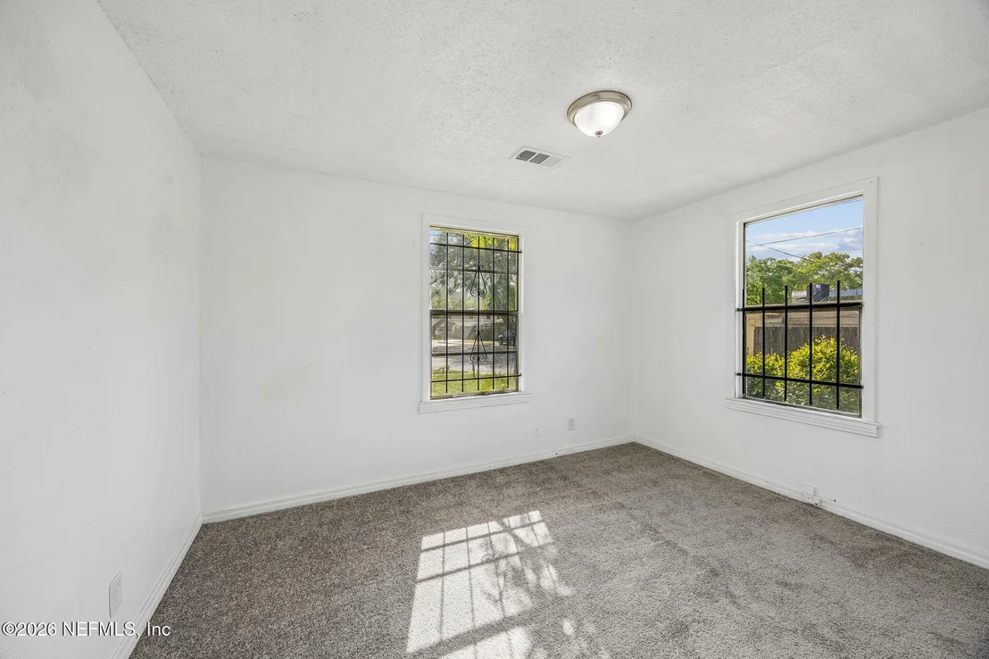 Photo of 3304 DIVISION Street