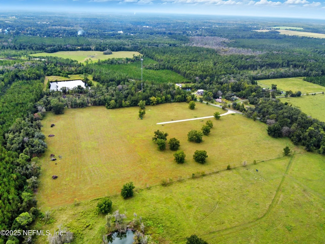 Photo of 11242 HOGAN Road