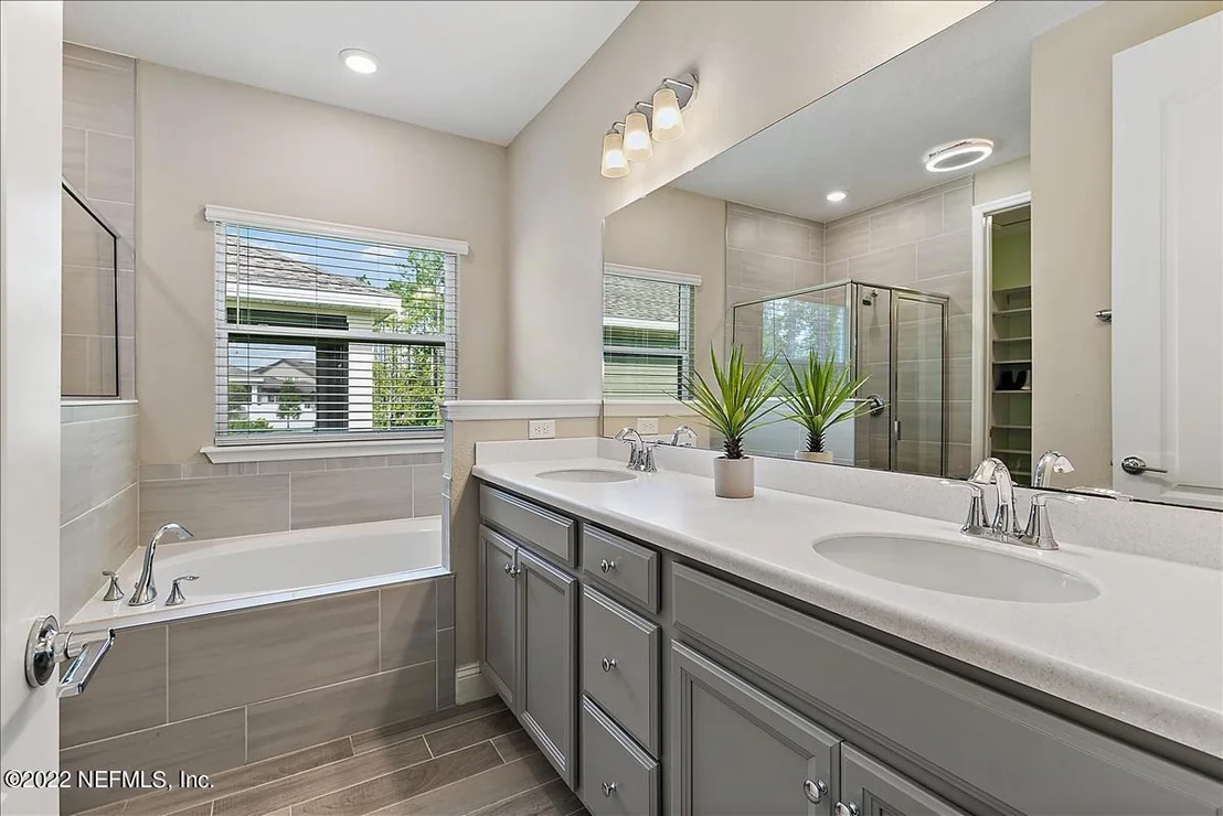Photo of 291 BROOMSEDGE Circle