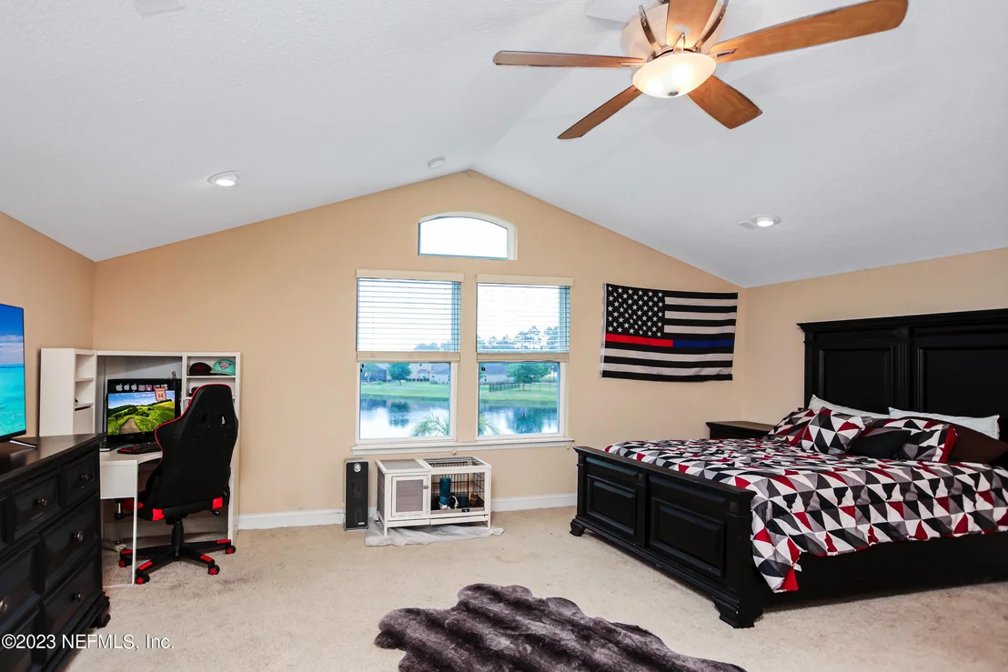 Photo of 140 CEDARSTONE Way