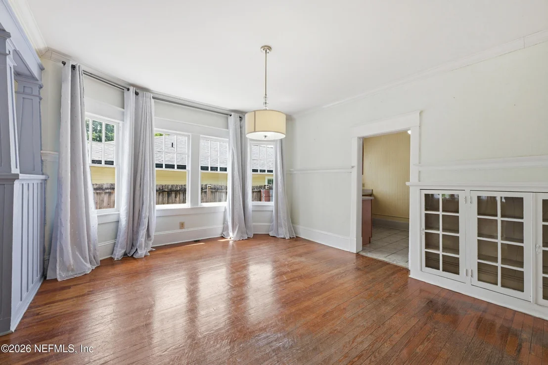 Photo of 3545 COLLEGE Place