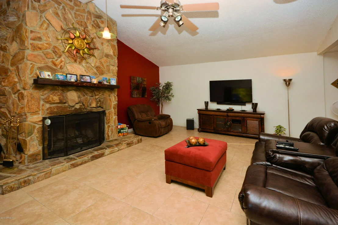 Photo of 10316 JOLYNN Road