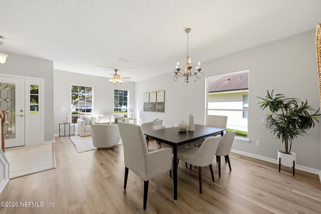 Photo of 1555 SUMMERDOWN Way