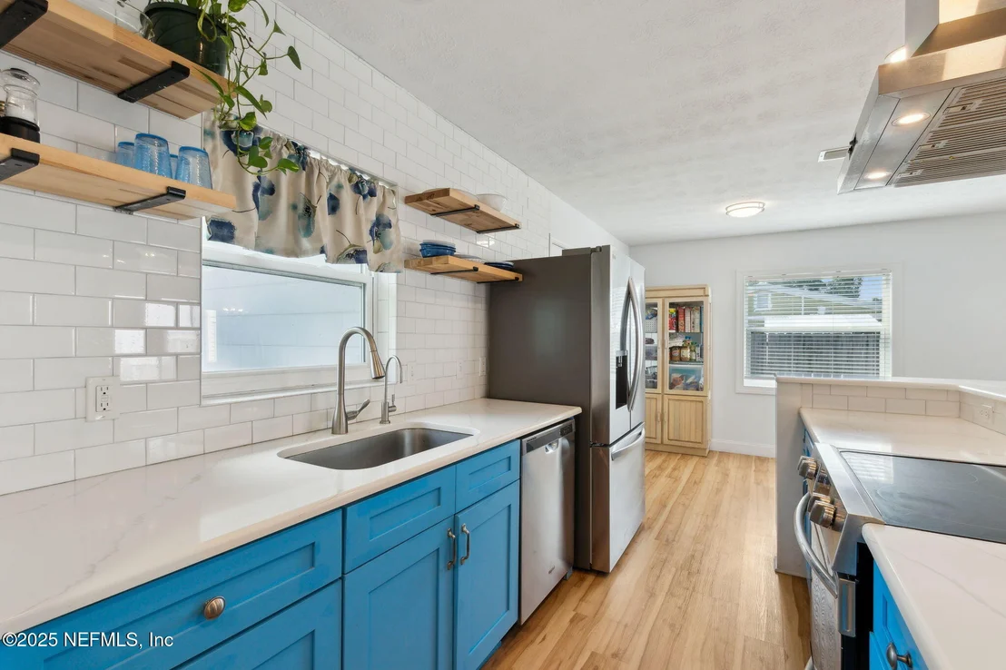 Photo of 234 HAWTHORNE Road