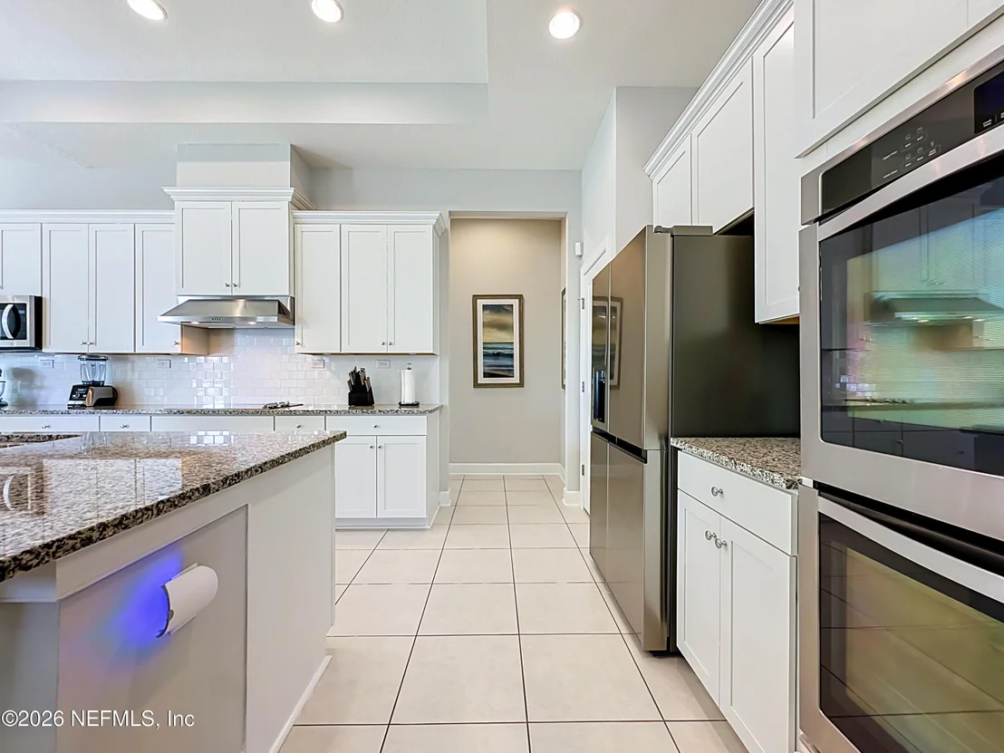 Photo of 676 CHARTER OAKS Boulevard