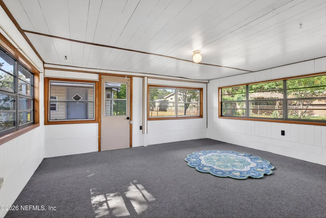 Photo of 7638 CREST Drive N