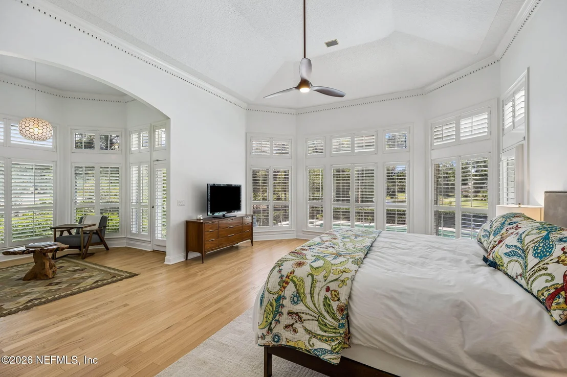Photo of 285 LINKSIDE Circle