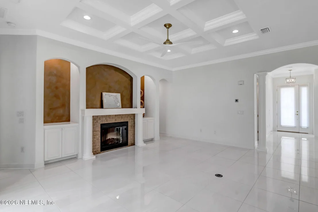 Photo of 39 LANSING Court