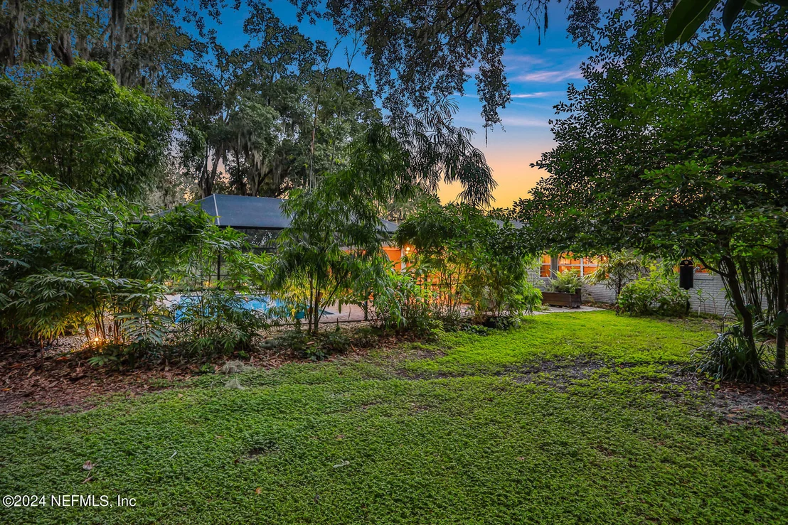Photo of 6468 RIVER POINT Drive