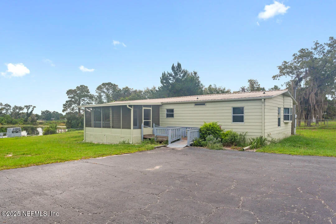 Photo of 100 MANGELS Drive