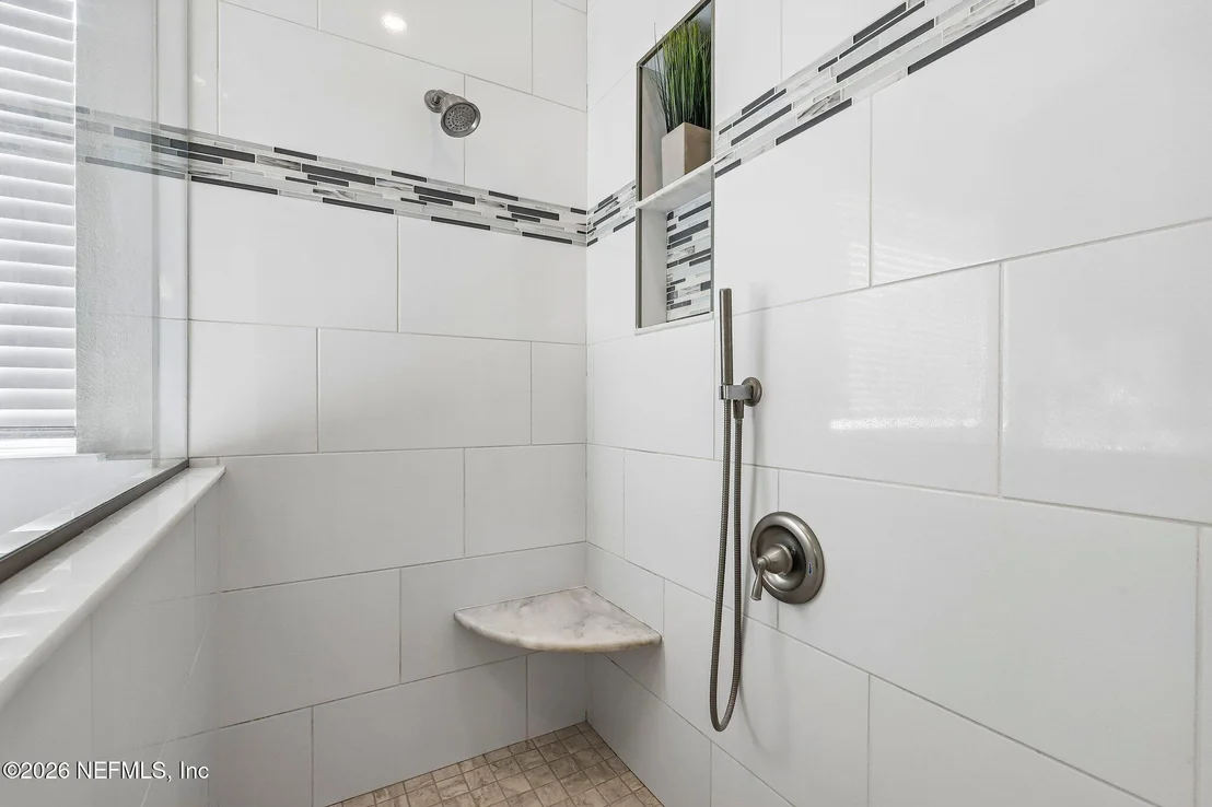 Photo of 114 GLENNEYRE Circle