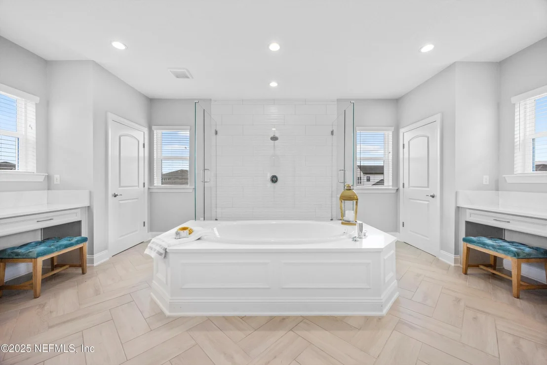Photo of 10176 SILVERBROOK Trail