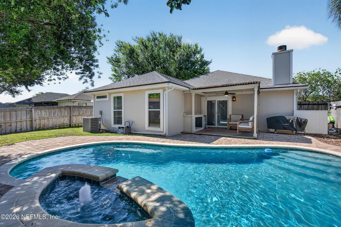 Photo of 12151 SUNCHASE Drive