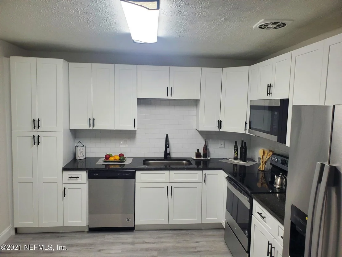 Photo of 9568 NORFOLK Boulevard