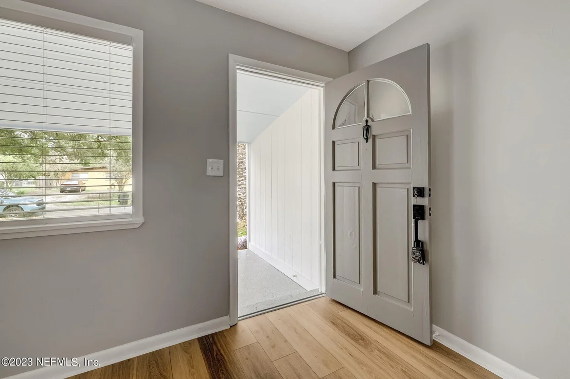 Photo of 6816 CINDERELLA Road