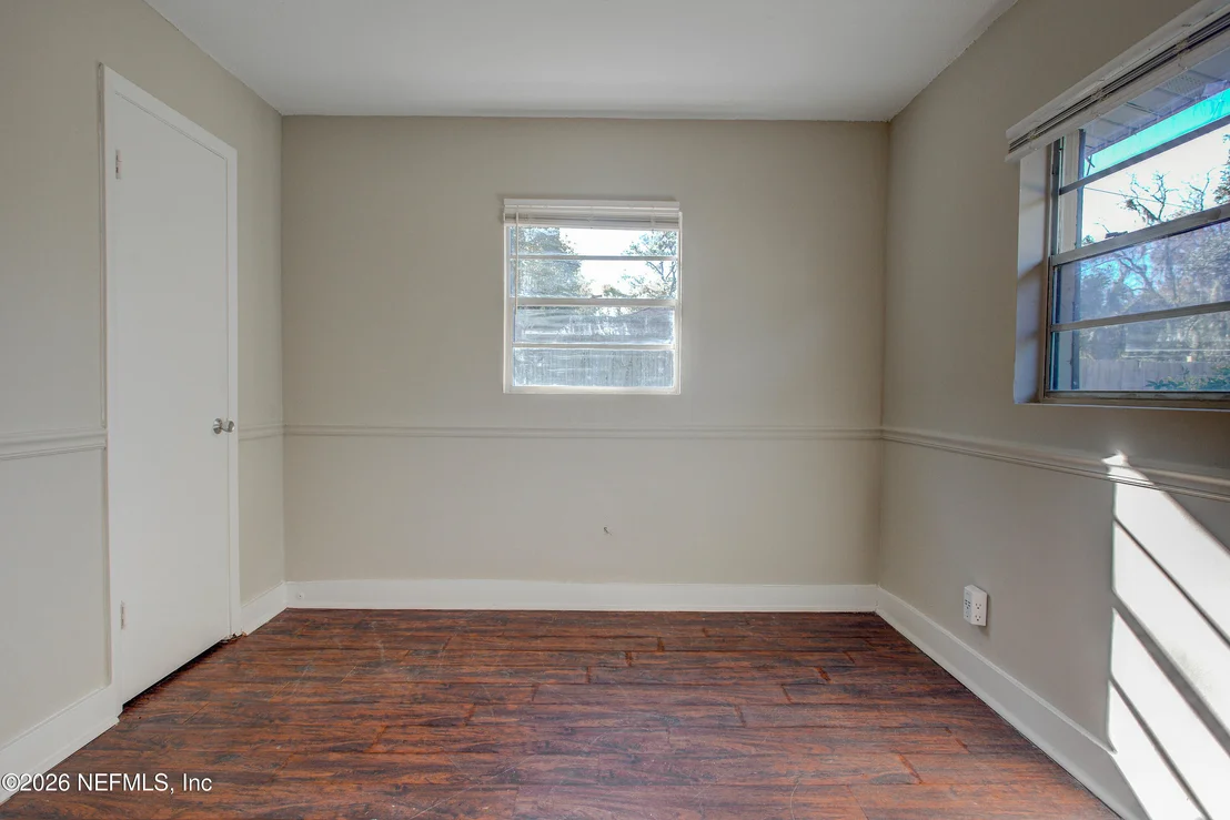 Photo of 5831 CARTER Lane
